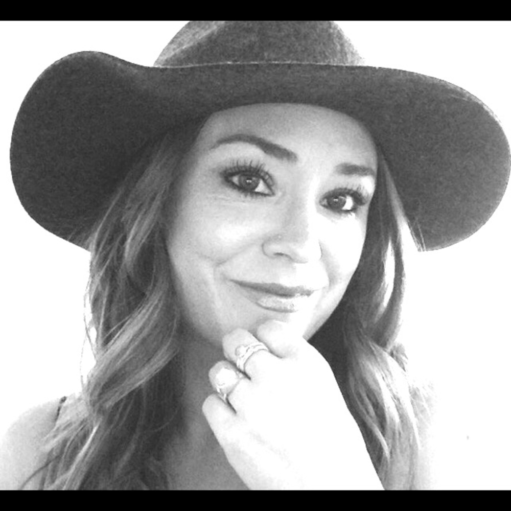 Meet your Posher, Loretta